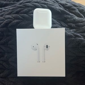AirPods 2nd gen